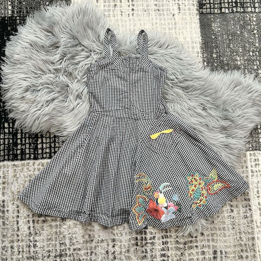 Oilily Gingham Plaid Dress With Embroidered Tropical‎ Design Size 140 (9/10Y)